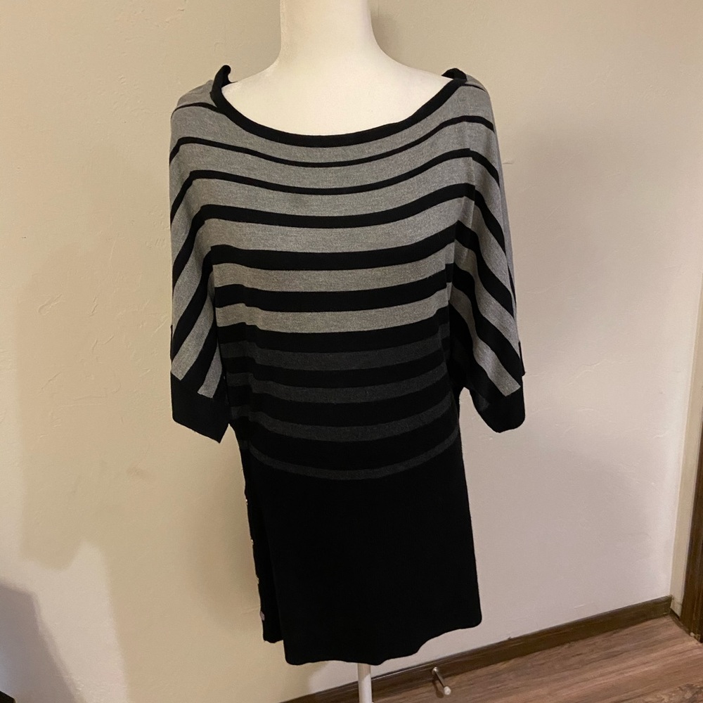 White House Black Market Tunic Style Top